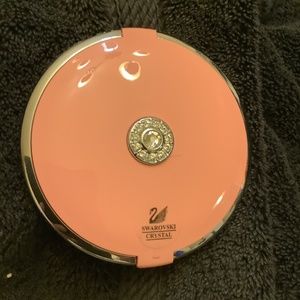 10X/1X lighted compact with Swarovski crystals.